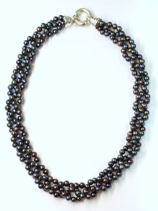 Black Pearl Necklace