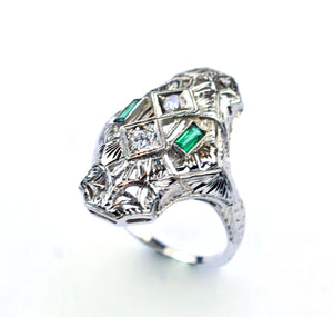 Vintage Emerald and Diamond Filigree Ring